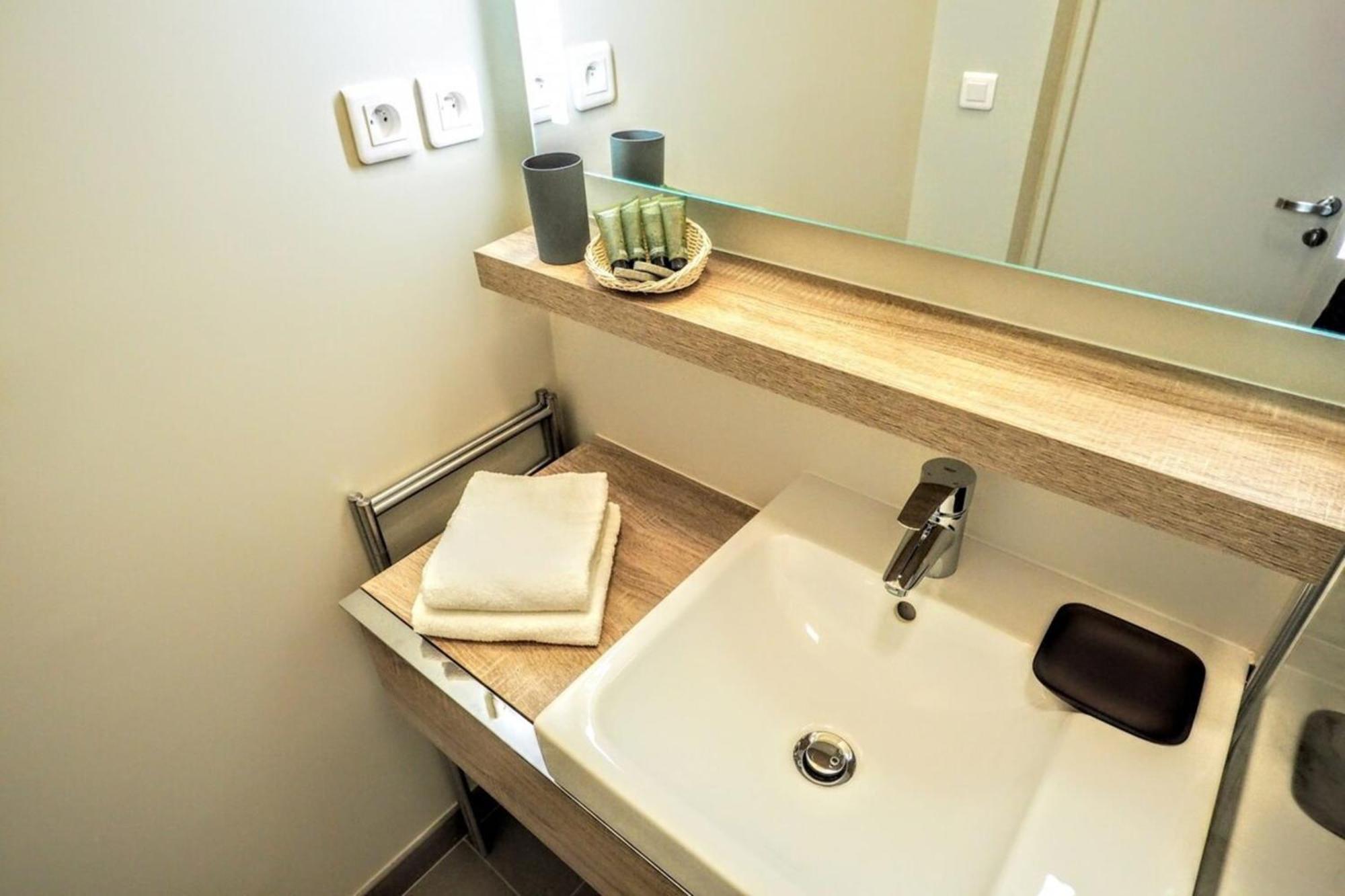 Moliere Chicsuites Paris Exterior foto