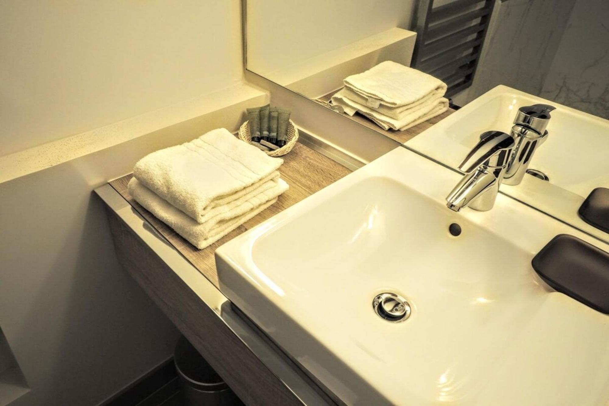Moliere Chicsuites Paris Exterior foto